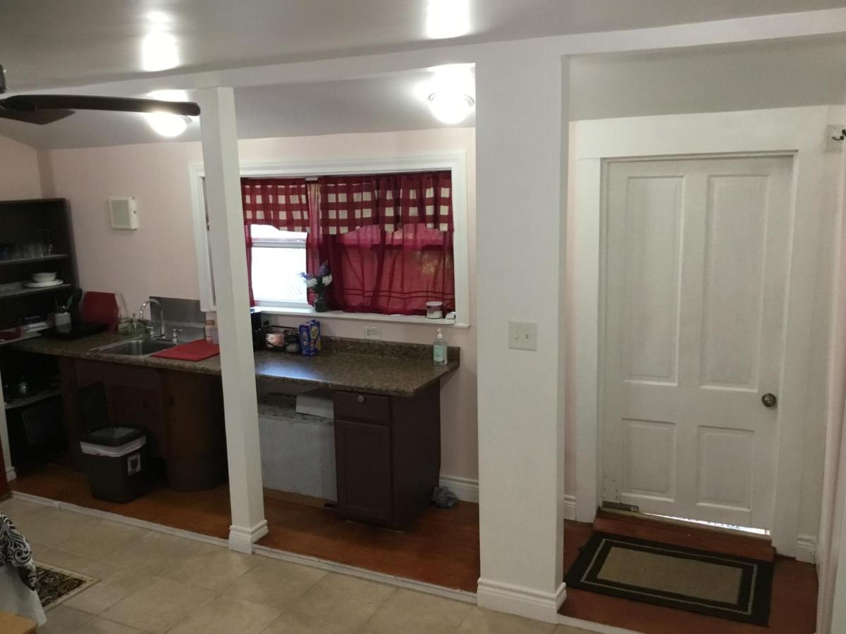 Studio Apartment At Historical House Galveston Exterior foto