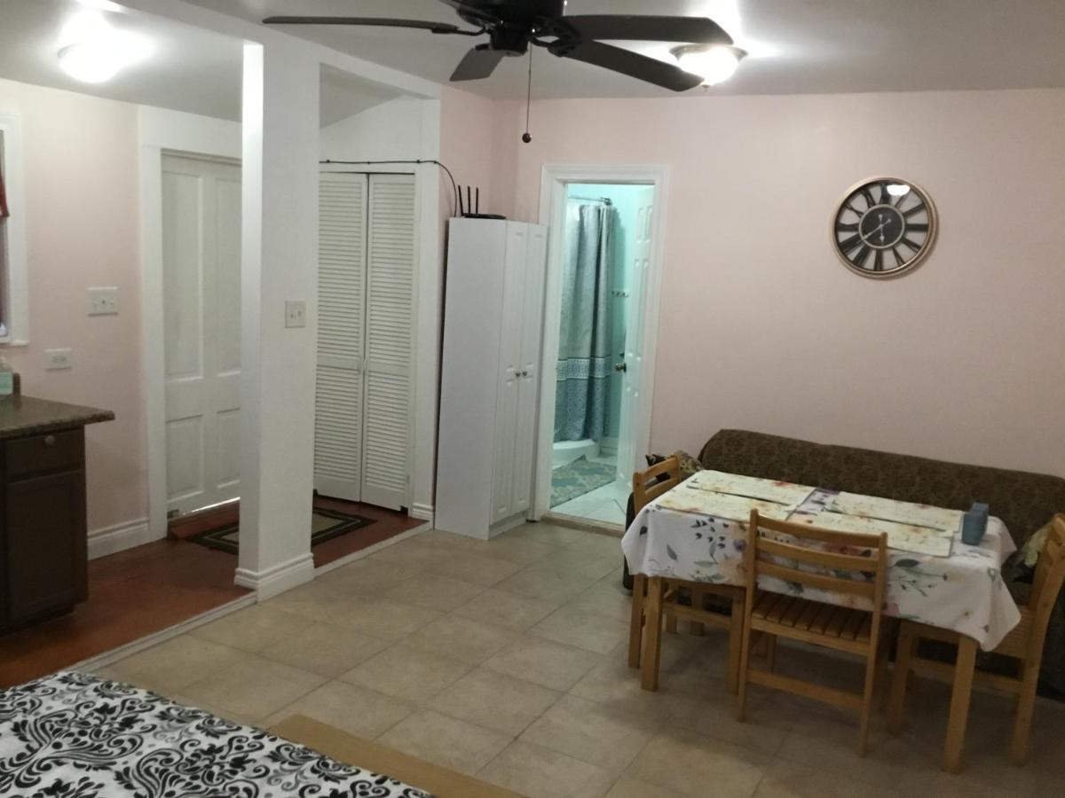 Studio Apartment At Historical House Galveston Exterior foto