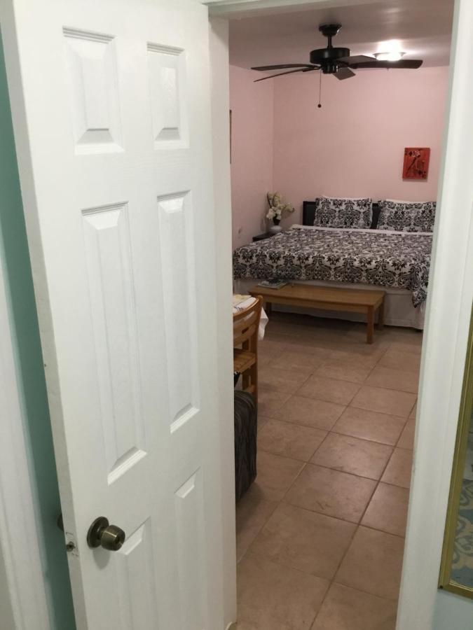 Studio Apartment At Historical House Galveston Exterior foto